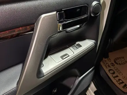 Toyota Land Cruiser 2014 года за 26 300 000 тг. в Алматы – фото 15