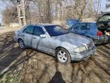 Mercedes-Benz C 180 1994 годаүшін2 200 000 тг. в Уральск – фото 3