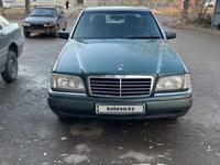 Mercedes-Benz C 200 1997 года за 3 500 000 тг. в Астана