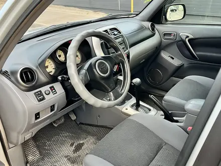 Toyota RAV4 2001 года за 4 500 000 тг. в Алматы – фото 11