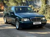 Mercedes-Benz C 240 1998 года за 3 500 000 тг. в Караганда