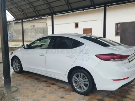 Hyundai Elantra 2018 года за 7 100 000 тг. в Шымкент – фото 4