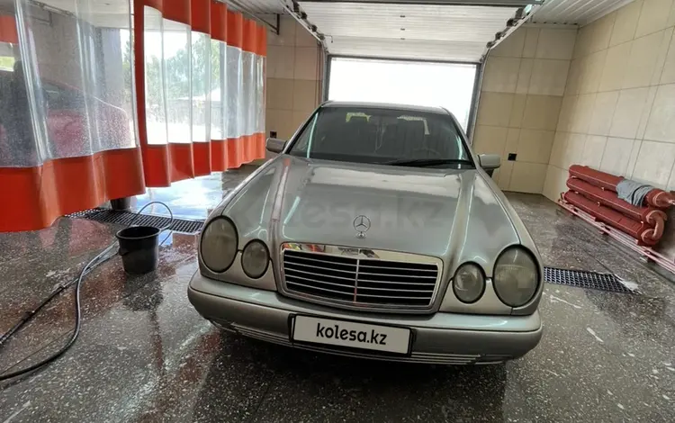 Mercedes-Benz E 230 1996 годаүшін2 800 000 тг. в Усть-Каменогорск