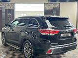 Toyota Highlander 2018 года за 22 000 000 тг. в Алматы – фото 3