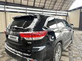 Toyota Highlander 2018 года за 22 000 000 тг. в Алматы – фото 5