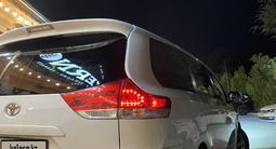 Toyota Sienna 2012 годаfor11 500 000 тг. в Алматы – фото 4