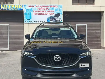 Mazda CX-5 2017 года за 8 200 000 тг. в Атырау