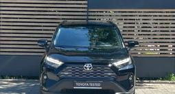 Toyota RAV4 Luxe 2023 годаүшін18 290 000 тг. в Алматы – фото 3