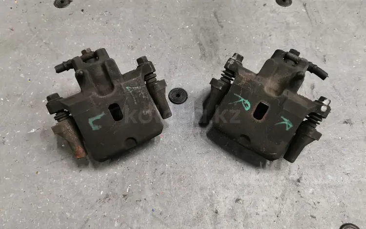 Суппорт задний на Мицубиси Паджеро 3 за 25 000 тг. в Алматы