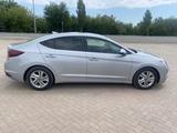 Hyundai Elantra 2019 годаfor5 800 000 тг. в Уральск – фото 3