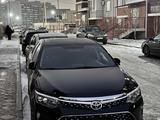 Toyota Camry 2015 года за 7 800 000 тг. в Атырау – фото 4