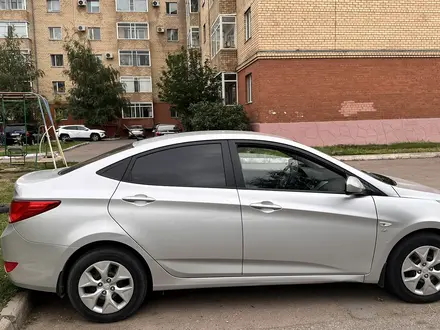 Hyundai Solaris 2015 года за 5 600 000 тг. в Астана – фото 3