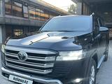 Toyota Land Cruiser 2021 годаүшін39 800 000 тг. в Алматы – фото 4