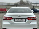 Toyota Camry 2020 года за 13 700 000 тг. в Талдыкорган – фото 4