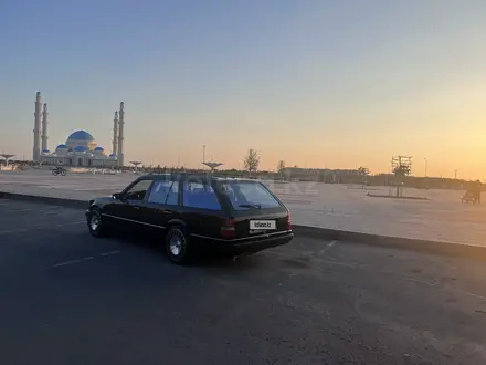 Mercedes-Benz E 320 1988 года за 5 500 000 тг. в Астана – фото 17