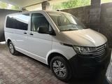 Volkswagen Transporter 2020 года за 27 500 000 тг. в Алматы
