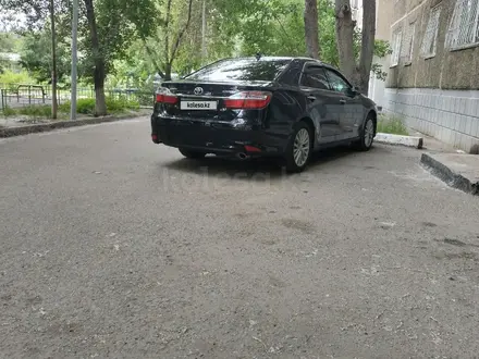 Toyota Camry 2015 года за 12 000 000 тг. в Павлодар – фото 2