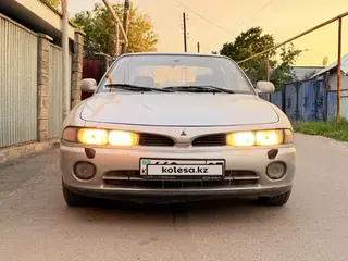 Mitsubishi Galant