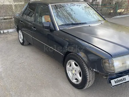 Mercedes-Benz E 300 1991 года за 1 450 000 тг. в Караганда – фото 7