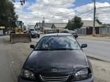 Toyota Avensis 1999 года за 1 200 000 тг. в Актобе