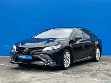 Toyota Camry 2018 года за 12 560 000 тг. в Алматы