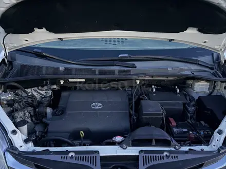 Toyota Sienna 2015 года за 12 000 000 тг. в Актау – фото 30