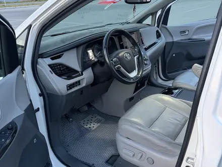 Toyota Sienna 2015 года за 12 000 000 тг. в Актау – фото 37