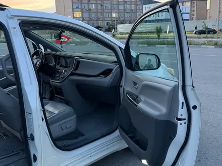 Toyota Sienna 2015 года за 12 000 000 тг. в Актау – фото 47