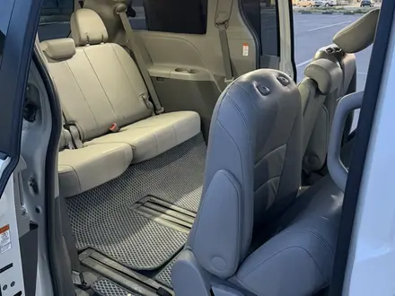 Toyota Sienna 2015 года за 12 000 000 тг. в Актау – фото 54