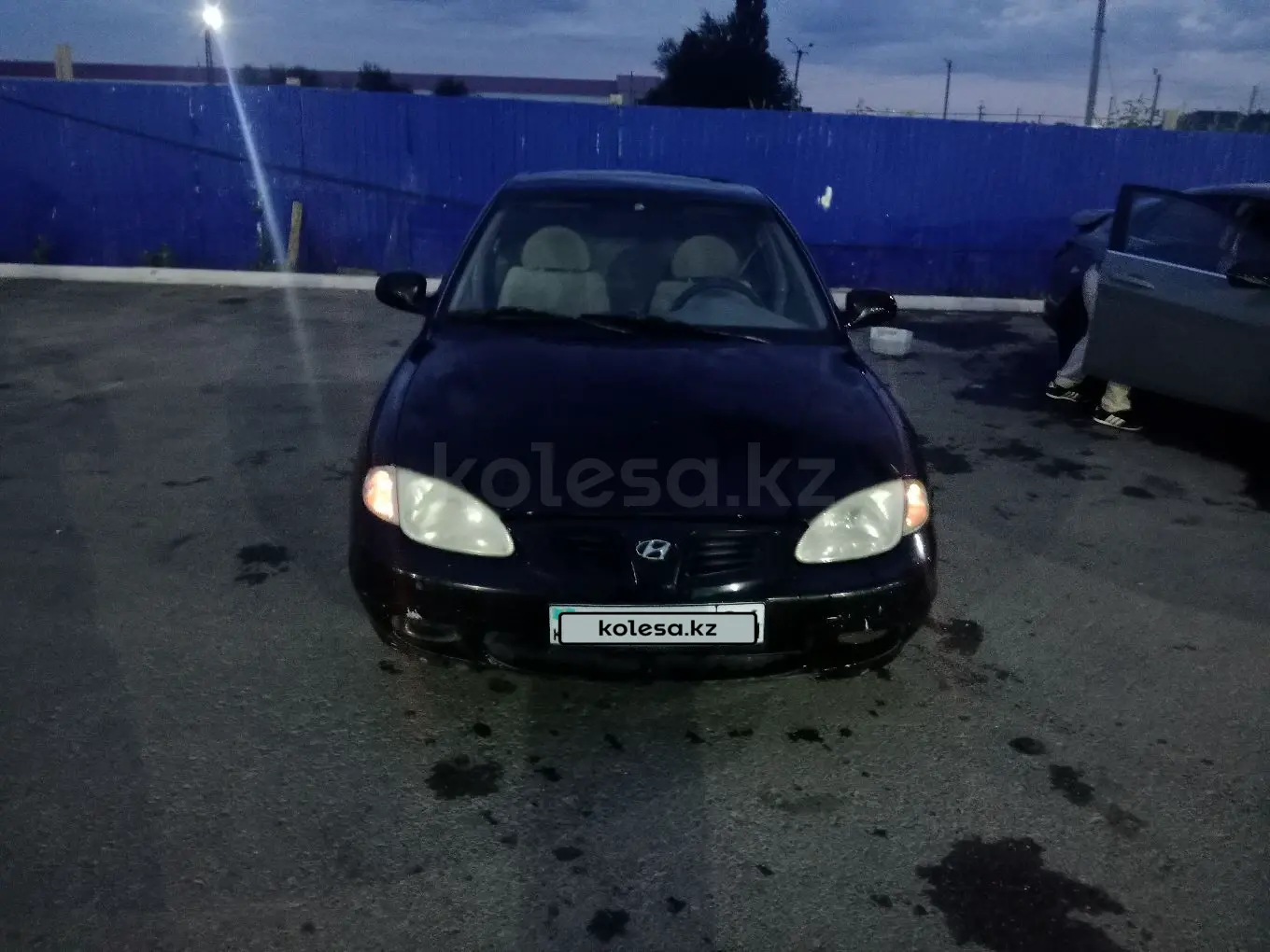 Hyundai Elantra, 2001