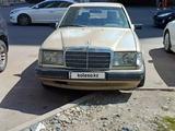 Mercedes-Benz E 200 1986 годаүшін700 000 тг. в Алматы – фото 3