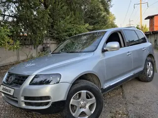 Volkswagen Touareg, 2004