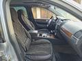 Volkswagen Touareg 2004 годаүшін3 500 000 тг. в Алматы – фото 11