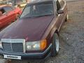 Mercedes-Benz E 200 1990 годаүшін650 000 тг. в Алматы