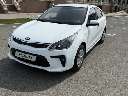 Kia Rio 2019 года за 6 500 000 тг. в Атырау