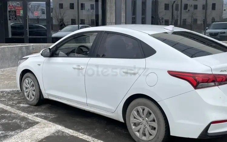 Hyundai Solaris 2019 года за 5 500 000 тг. в Атырау