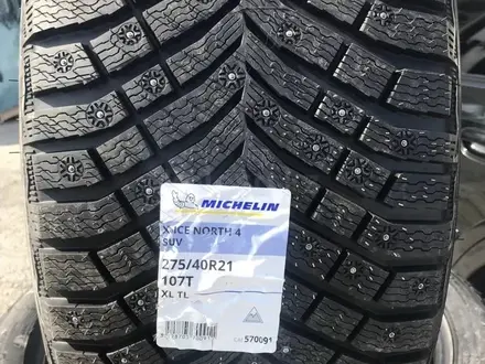 275/40 — 305/35 R21 MICHELIN X-ICE NORTH 4 SUV за 220 000 тг. в Астана – фото 2