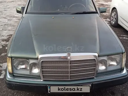 Mercedes-Benz E 230 1991 года за 1 000 000 тг. в Караганда – фото 2