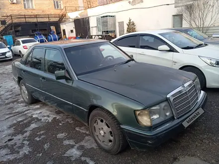 Mercedes-Benz E 230 1991 года за 1 000 000 тг. в Караганда