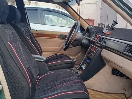Mercedes-Benz E 230 1991 года за 1 000 000 тг. в Караганда – фото 7