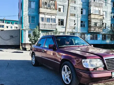 Mercedes-Benz E 280 1993 года за 2 000 000 тг. в Кызылорда