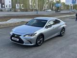 Lexus ES 350 2021 года за 21 500 000 тг. в Актобе