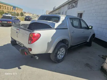 Mitsubishi L200 2012 года за 4 000 000 тг. в Актау – фото 2