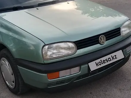 Volkswagen Golf 1993 года за 2 350 000 тг. в Алматы – фото 17