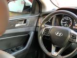 Hyundai Sonata 2017 годаfor9 790 000 тг. в Шымкент – фото 4