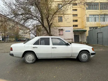 Mercedes-Benz E 230 1989 года за 1 550 000 тг. в Тараз – фото 2