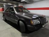 Mercedes-Benz E 280 1995 года за 2 100 000 тг. в Тараз – фото 2