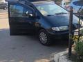 Volkswagen Sharan 1996 года за 2 100 000 тг. в Актобе