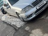 Mercedes-Benz C 220 1994 года за 1 400 000 тг. в Алматы – фото 2