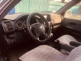 Honda CR-V 2002 годаүшін4 300 000 тг. в Актобе – фото 4